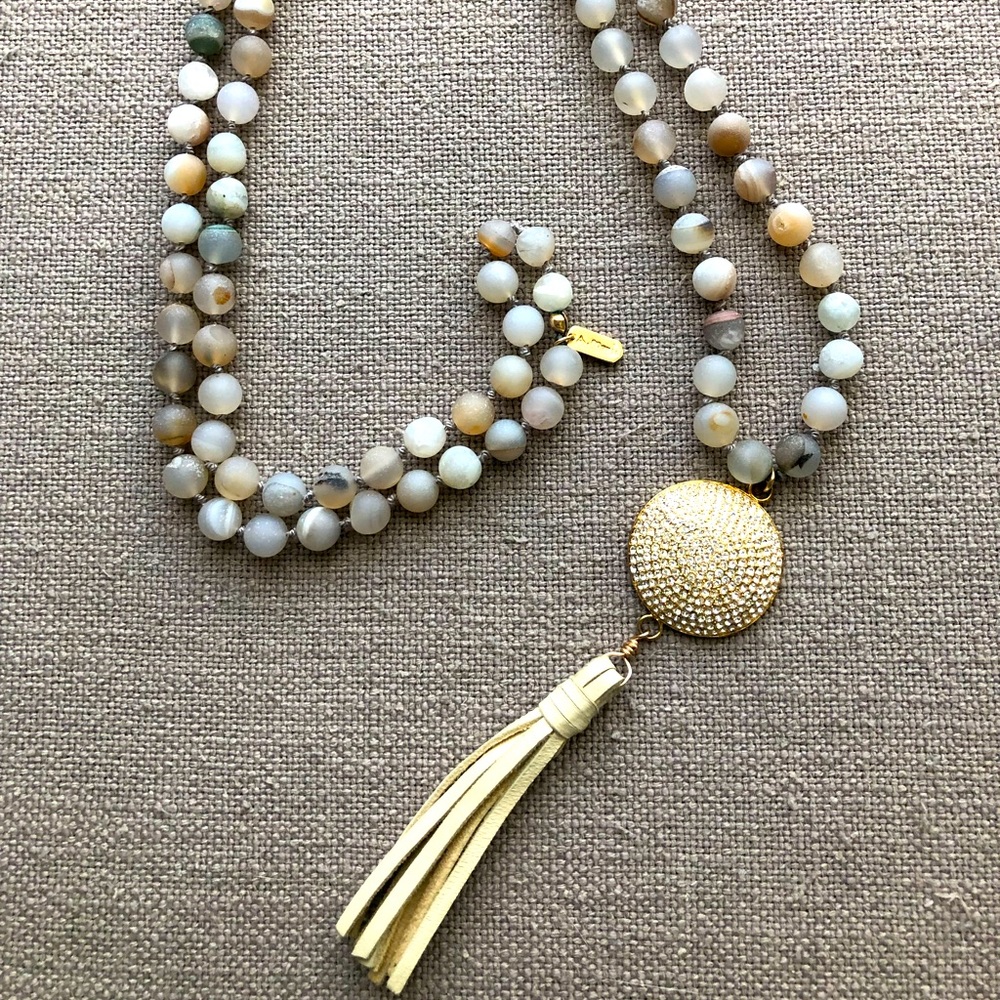 A. Marie pocahontas II necklace 🪶